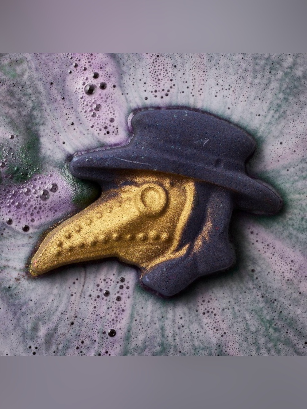 LUSG CLUB EARLY ACCESS HALLOWEEN EXCLUSIVE PLAGUE DOCTOR BATH BOMB 5.6 oz